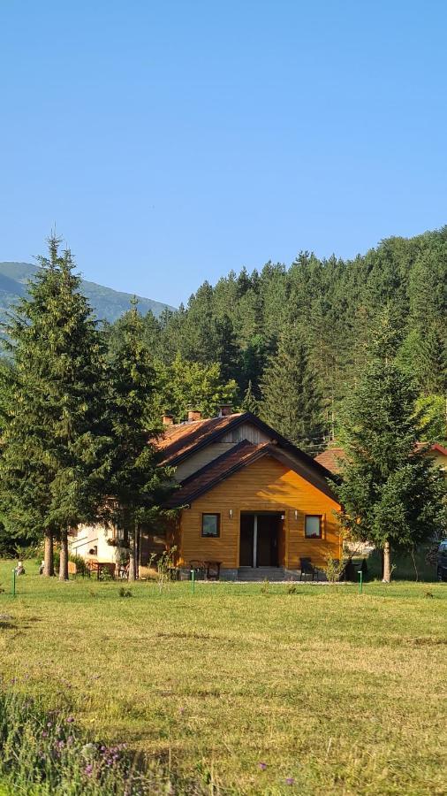Apartmani Sarovic Т'єнтіште Екстер'єр фото